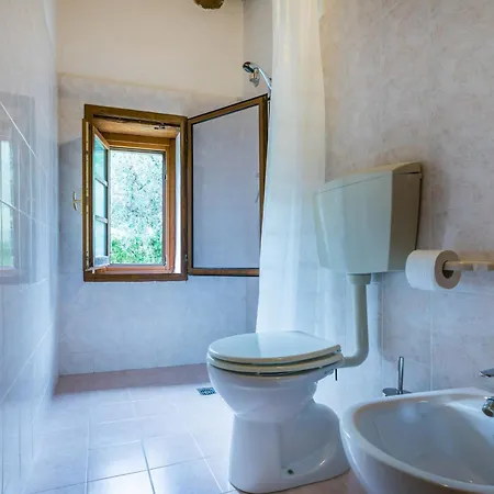 Santa Margherita By Interhome Casa de Férias Pescia